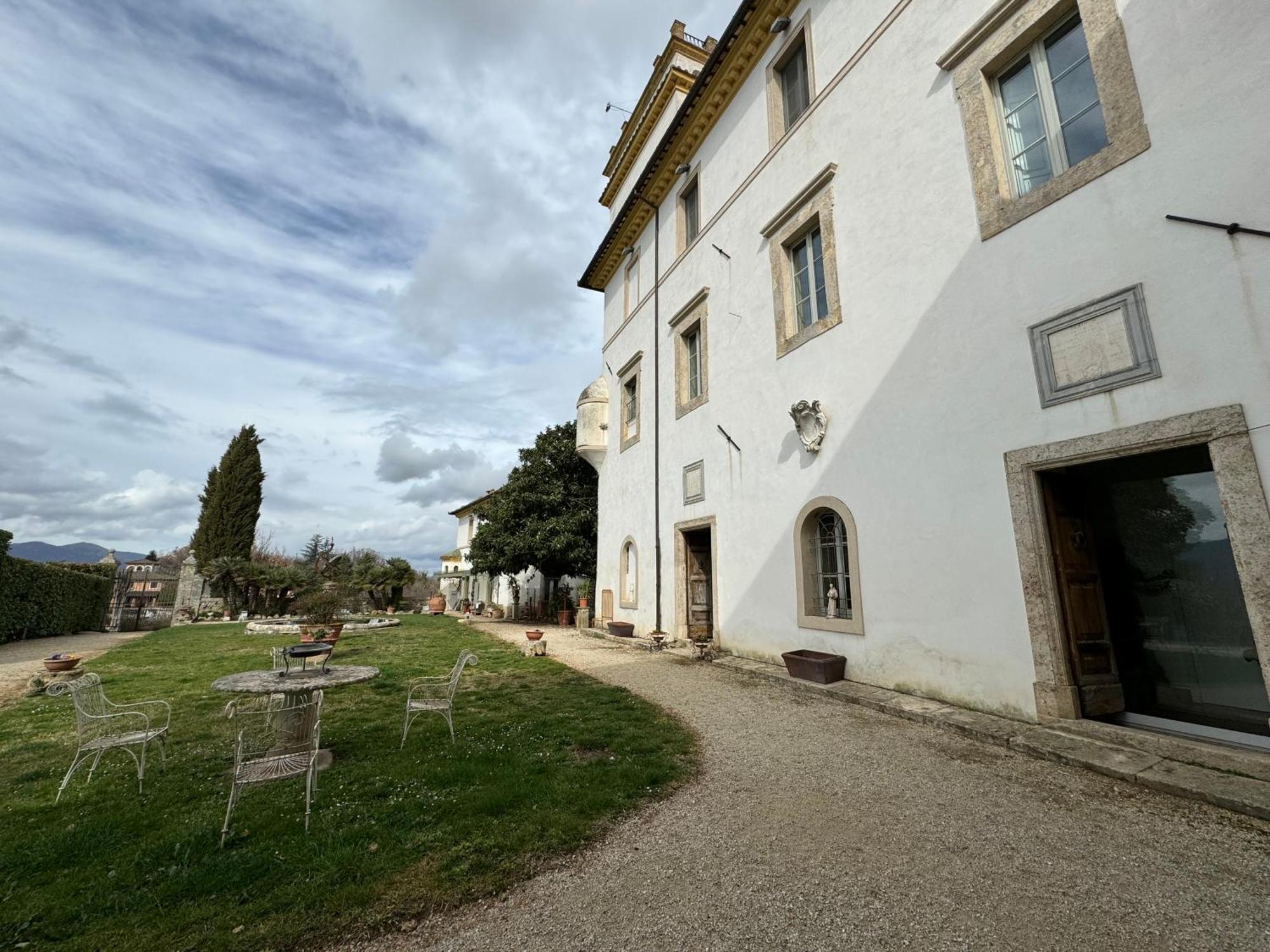 Villa Dell'Annunziata 리에티 외부 사진
